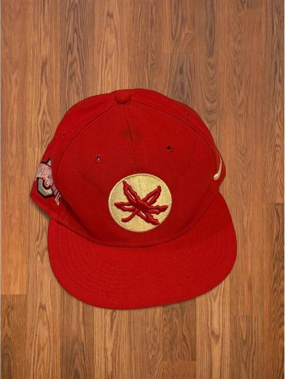 Nike Ohio State Buckeyes Red Adjustable Hat Cap Beige Circle Patch Maple Leaf